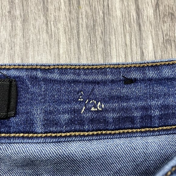 LIVERPOOL Skinny Light Wash Mid Rise Blue Denim Jeans Women's Size 2 - Picture 9 of 14